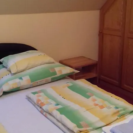 Πανσιόν Iluska Vendeghaz